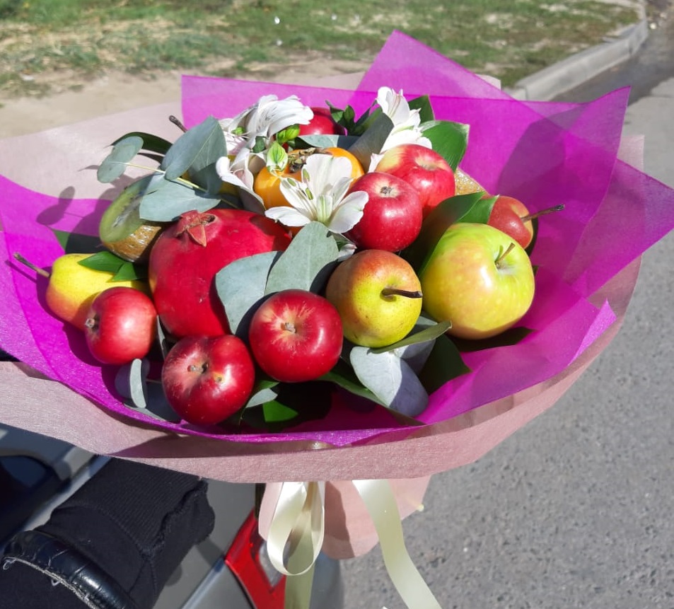 Букет из фруктов в Волгограде